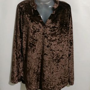 PLUS SIZE VELVET TOP