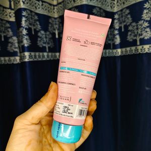 Aqualogica Radiance Facewash