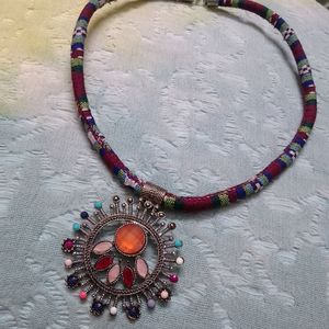 Multicolored Neckpiece