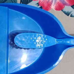 Dust Pan With Brush