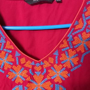 Women Red Kurti