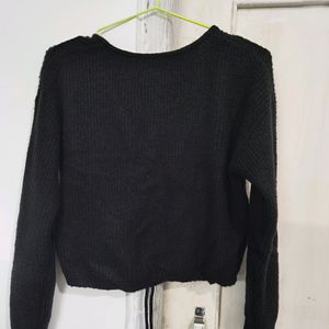 (SELL TILL THURSDAY) Rucched Black Top For Winters