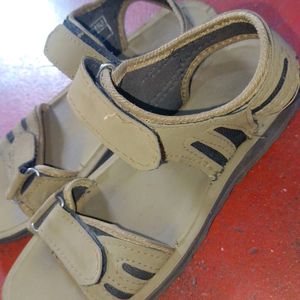 7 to 8Year Sandal Good Condition