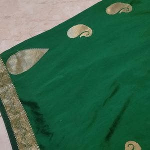 ✨Elegant Bottle Green Saree With Golden Designs