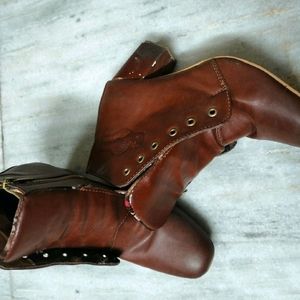 Vintage Brown Boots