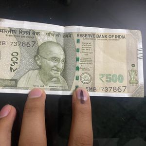 500 Fancy number note 786 In middle