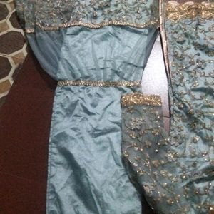 Bhut Pyara Garara Suit h Pura Set