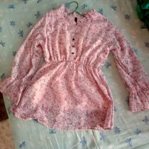 Small Size Very Cute Pink Top. Bought This Online But Not My Size That's Why I'm Selling It