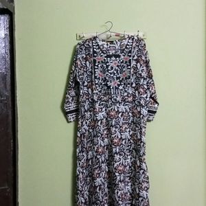 New/Unused A Line Kurti With Dupatta And Pant