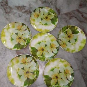 Big Dining Plates With Floral Print