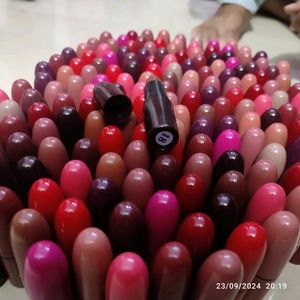 MAC LIPSTICK 1dozen In 900rs Only