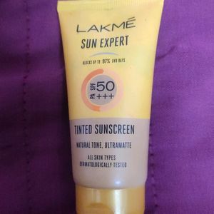 LAKME Sun Expert