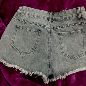 Grey Hot Denim Jeannss Short