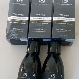 The Man Company Charcoal Face Wash