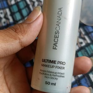 Faces Canada Ultimate Pro Makeup Fixer