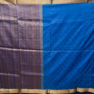 Peacock Perfection: Navy Blue Silk Saree