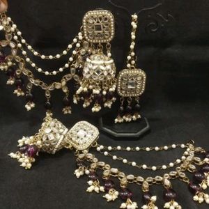 Beautiful Heavy Jhumka With Mangtika Set