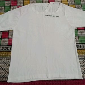 White Tshirt With Short Sleeves