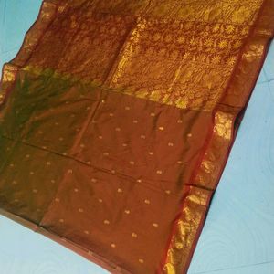 Maroon Two Shades Colour Pure Gadwal Saree