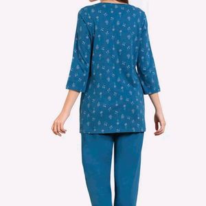 Zivame Scribbled Meadows Knit Cotton Pyjama Set