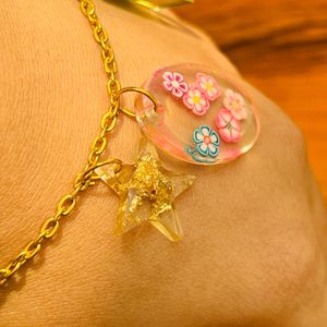 🎁 Resin 5 charms bracelet