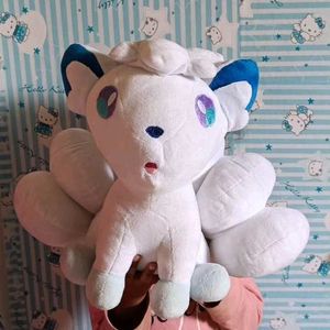 Alolan Vulpix Pokemon Character