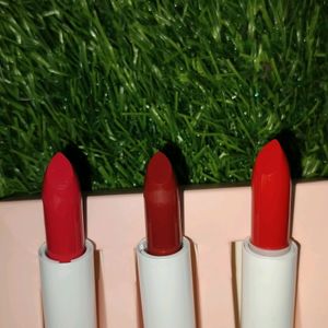 Myglamm Left On Red Mini Lip Kit