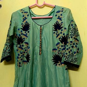 Embroided Kurti