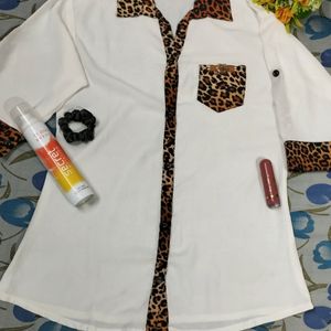 Cheetah printe white shirt 👚