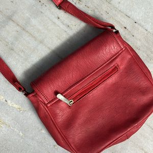 Beautiful And Stylish Sling Bag