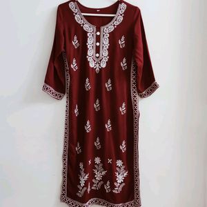 Chikankari Maroon Kurta (2 inch Margin)