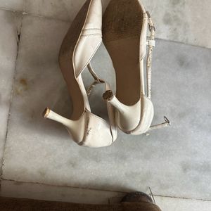 white heel