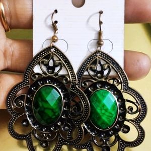 Pair of Stylish Earings