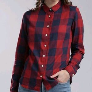 Levis Red n Navy Blue Casual Shirt