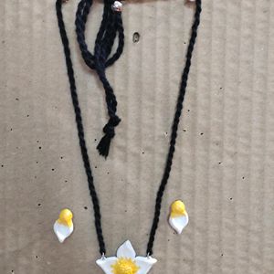 Brand New Clay Flower Pendant Necklace Jewellery