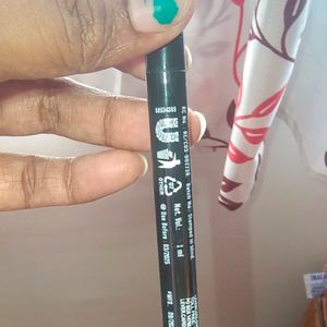 Lakme Eyeconic Liquid Eye Liner Pen 1 ML