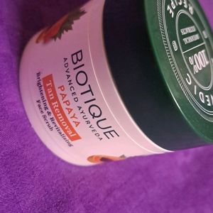 Biotique Papaya Tan Removal Revitalizing Scrub