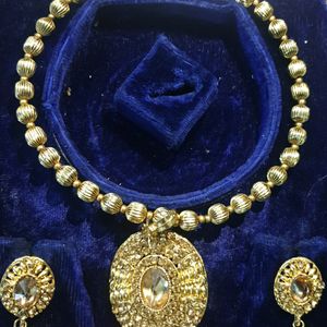 Golden Jewellery Set