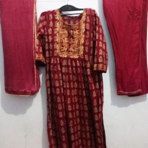 Beautiful Daily Wear Maroon Naira Kurti Set.