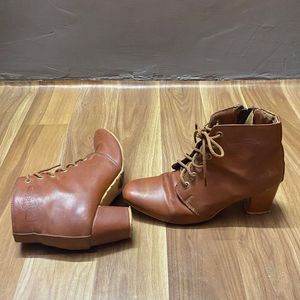 Toffee Brown Boots