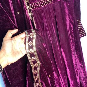 Pakistani Velvet Suit