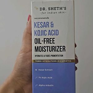 Derma Co Kesar Kojic Acid Moisturizer