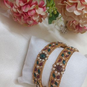 Pearl Kundan Bangles