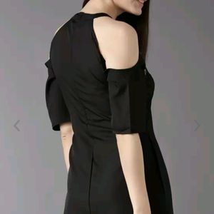 Black cold-shoulder dress with rose embroidery