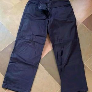 Benetton Capri / Cigerette Pants