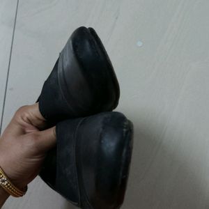 Black Shoes For Girls