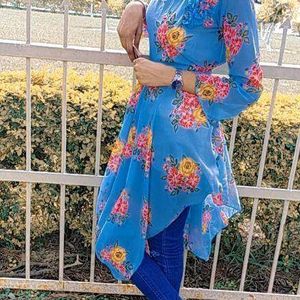 Fashionable Women /Girls Kurti