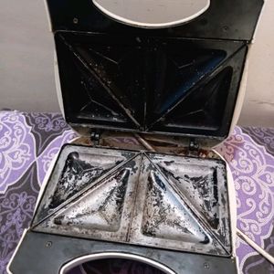 Bajaj Sandwich Toaster Maker Good Condition