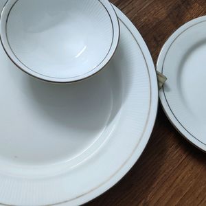 Brand New Dinner Set