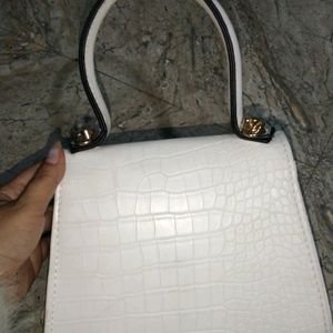 White Leather Hand Bag.                           Price Drop❗